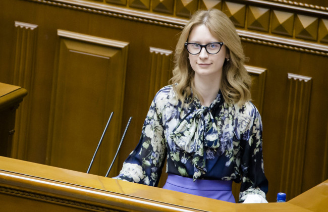 «Слуги народа» в законопроекте о рейтинговых агентствах решили прописать почву для пенсионной реформы