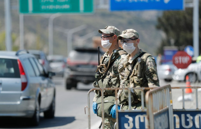 Грузия ужесточает карантин на фоне вспышки COVID-19