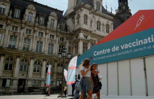 Во Франции депутаты обратились в Конституционный совет по поводу закона о вакцинации