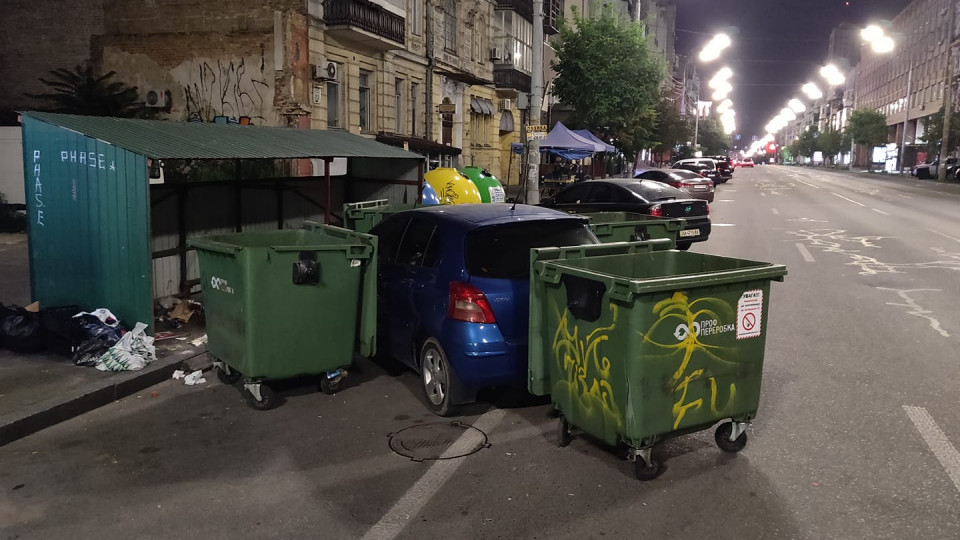 В Киеве коммунальщики наказали очередного «героя парковки»
