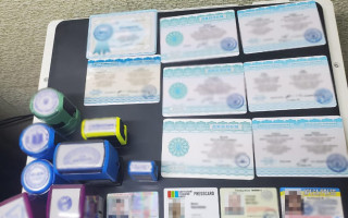 Подделывали любые документы: в Киеве разоблачили группировку мошенников