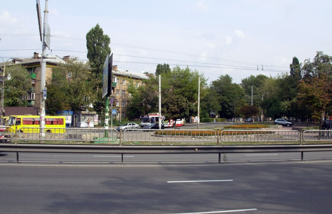 В Києві на ремонт закриють з’їзди з Чоколівського бульвару