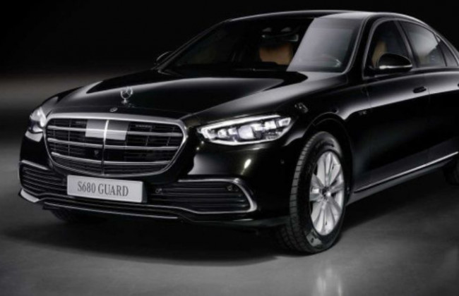 Mercedes представил бронированный автомобиль с мощным двигателем