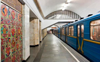 Жесткая драка в киевском метро: кадры не для слабонервных, видео
