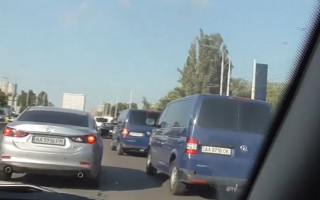 Появилось видео погони сотрудников НАБУ за авто СБУ, на котором везли судью Чауса