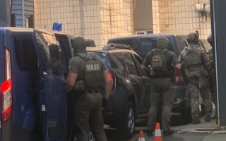 Задержание судьи Чауса: спецназ НАБУ заблокировал здание СБУ в Киеве, видео