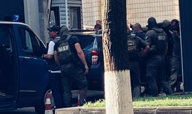 Суддю Чауса незаконно доставили до будівлі СБУ в Києві, — НАБУ
