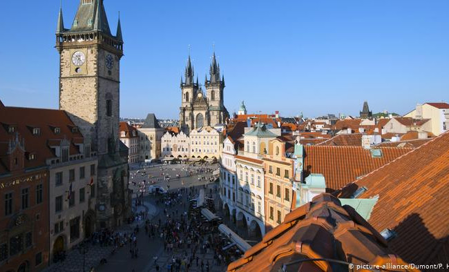 В Чехии вакцинированные госслужащие получат дополнительные выходные