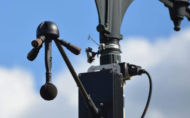 Во Франции тестируют радары для борьбы с шумными авто и мотоциклами