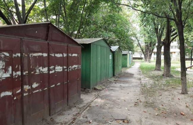 В одном из районов Киева снесут гаражи жителей: названа цель
