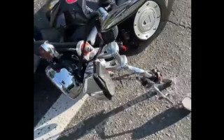 Автомобиль НАБУ во время погони за машиной с судьей Чаусом сбил мотоциклиста, видео