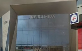 Горит киевский ТЦ «Пирамида»: видео