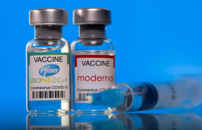 Pfizer і Moderna підвищили ціни на вакцину проти COVID-19 в ЄС