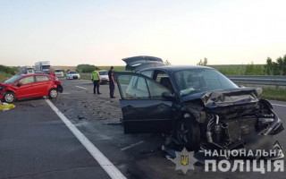 На трасі Київ-Одеса сталася потрійна ДТП: подробиці