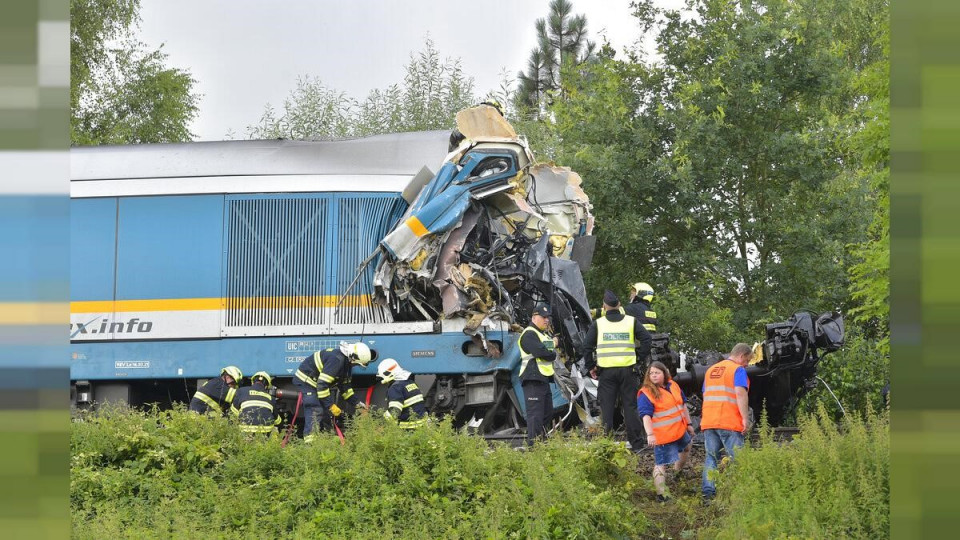 Авария поезда у чешско-германской границы: есть погибшие и десятки пострадавших