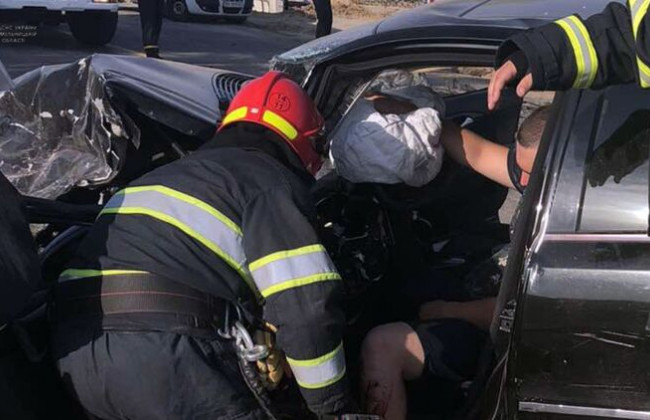 На Хмельниччині патрульний спричинив ДТП: загинула сім’я