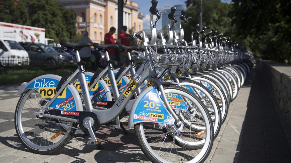 На Троещине в Киеве из-за краж убирают пункты проката велосипедов