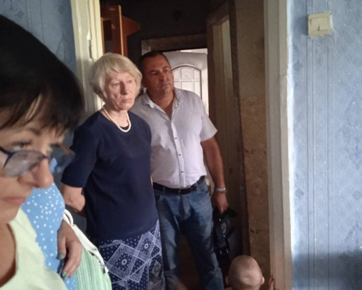 В Николаевской области мужчина пытался выбросить годовалого ребенка из окна