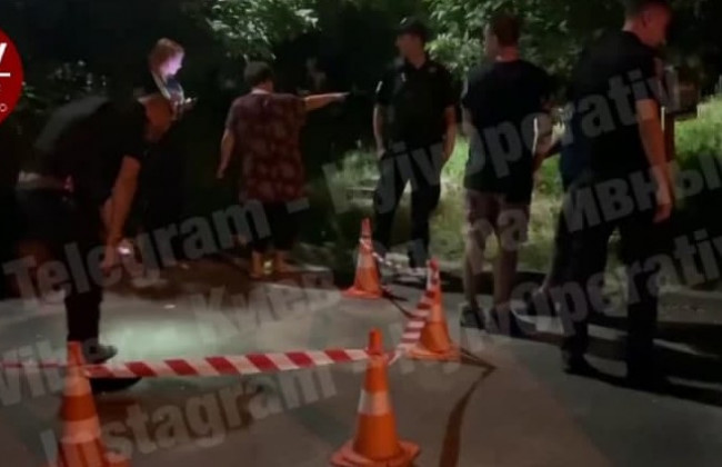 В Киеве отдых молодых людей закончился  дракой и поножовщиной