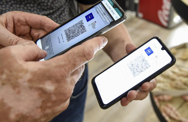 Продажи поддельных сертификатов вакцинации COVID-19 растут: причины