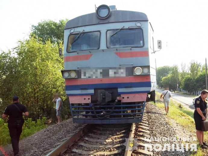 Трагедия под Одессой: мужчина бросился под поезд