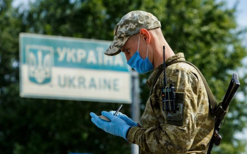 В Україні почали діяти нові правила перетину кордону та КПВВ