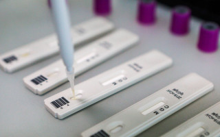 Тесты на антитела от коронавируса не очень точны, – врач-инфекционист