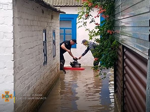 Популярний український курорт через негоду пішов під воду