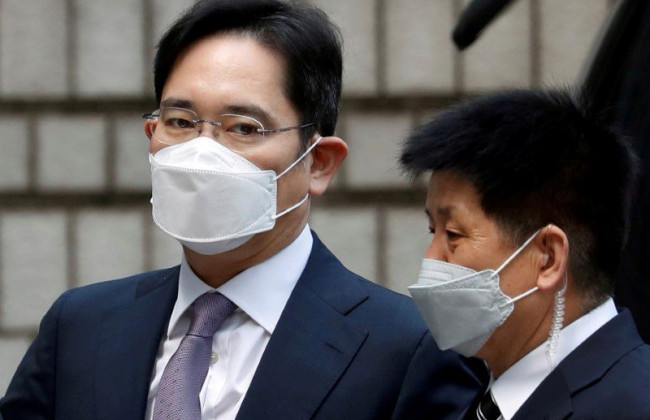 Осужденный за взяточничество вице-председатель Samsung досрочно вышел на свободу