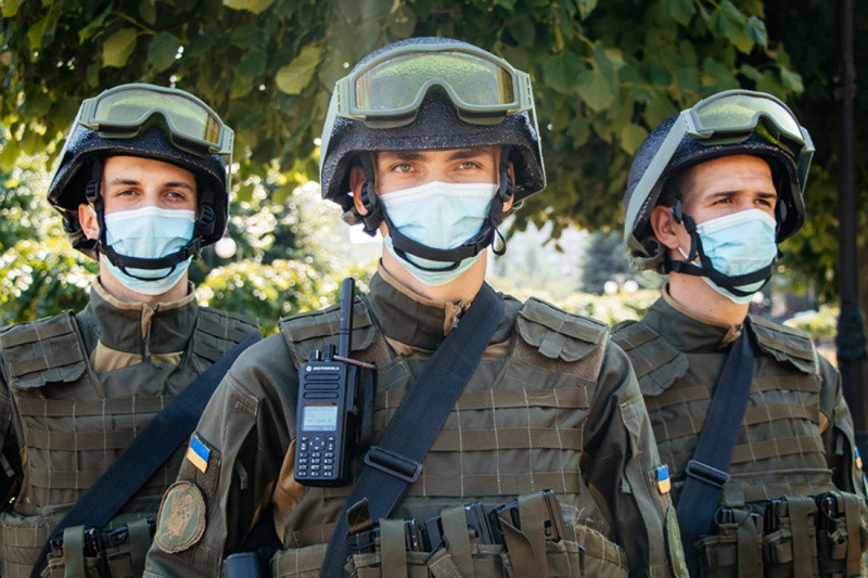 На въезде в Киев появились блокпосты: что происходит