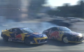 Съемки дрифта на Софийской площади: появилось видео, как отмывают следы шин