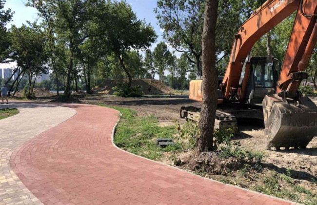 В Києві відкриють парк з амфітеатром на воді