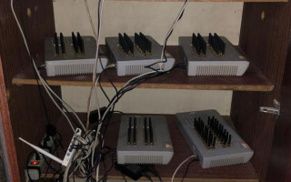 Фейкова інформація про держслужбовців, мінування: на Рівненщині виявили «ботоферму»