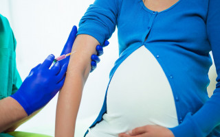 Вакцинироваться ли беременным: исследования