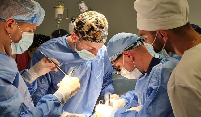 В Івано-Франківську провели першу родинну трансплантацію нирки