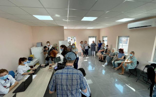 В аэропорту Одессы открыли пункт массовой вакцинации