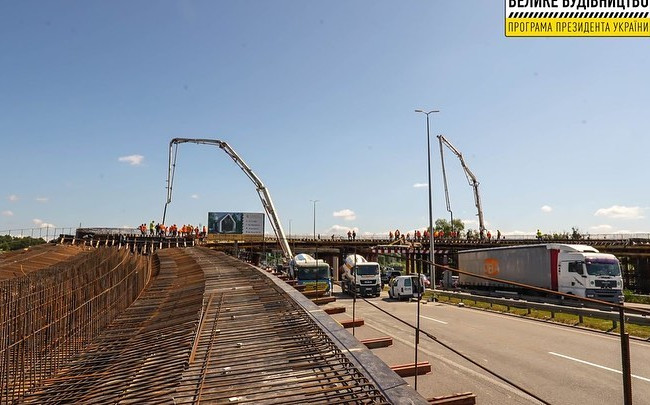 На трассе Киев — Чоп строят транспортную развязку