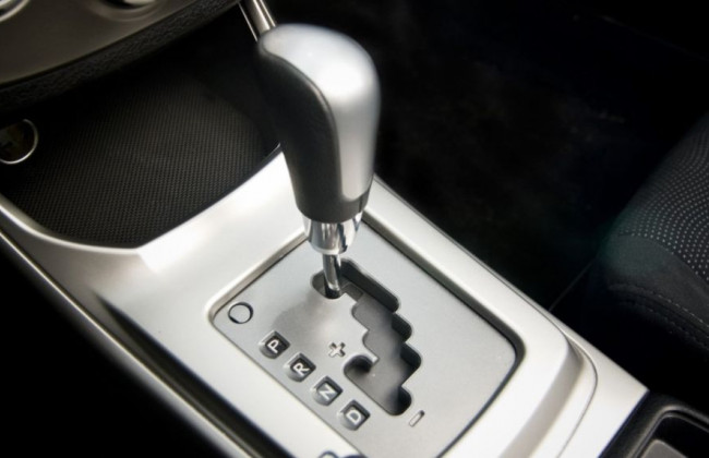 Назвали способы уберечь коробку передач от перегрева