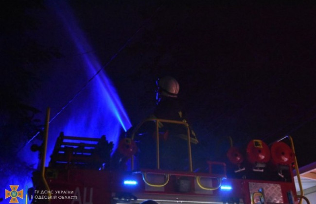 В Одессе вспыхнул пожар в многоэтажке