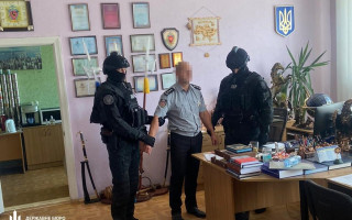 На Закарпатті поліцейські затримали організатора схеми нелегальної міграції до ЄС