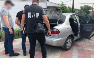 У Дніпрі судитимуть співробітника СІЗО за збут наркотиків