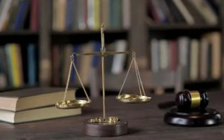 Зупинення провадження можливе лише до вирішення іншої, а не тієї, яка переглядається, справи: КЦС ВС