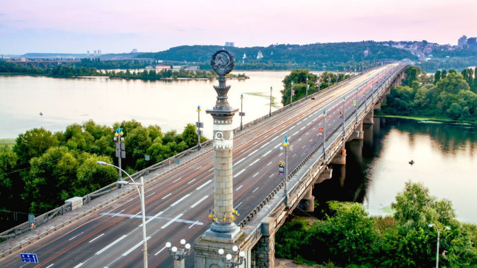 В Киеве отреставрируют мост Патона: каких изменений ожидать