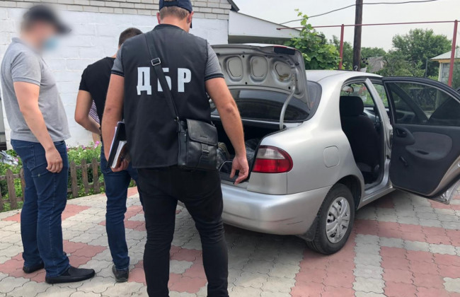 У Дніпрі судитимуть співробітника СІЗО за збут наркотиків