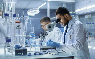 Україна виготовлятиме власні вакцини, – Шмигаль