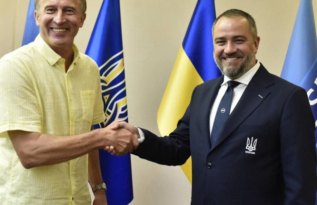 Сборной Украины по футболу назначили нового тренера