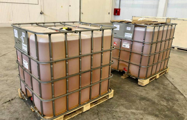 Київська митниця зупинила ввезення заборонених хімічних речовин з РФ