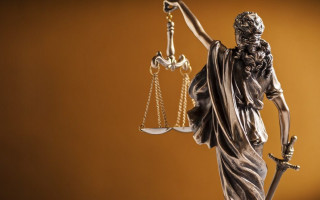 Апеляційна скарга, яка містить образливі висловлювання, є неприйнятною і підлягає поверненню: постанова Верховного Суду