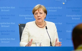 Меркель выступила за проведение нормандской встречи