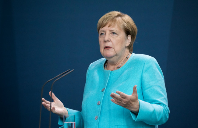 Меркель выступила за продление контракта с Украиной о транзите газа